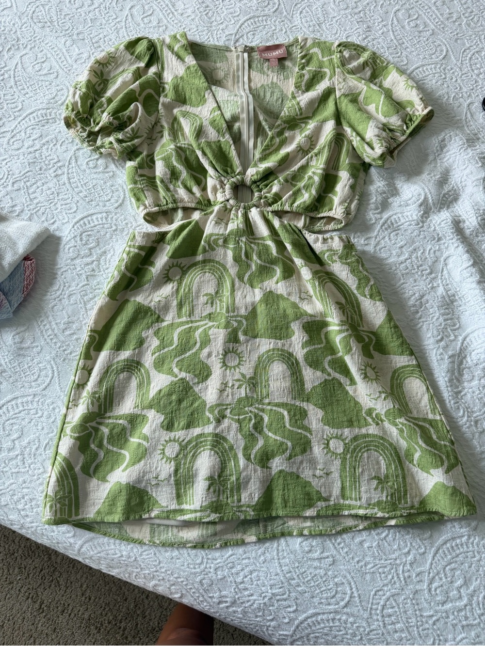 Show Me Your MuMu Green & Cream Ring-Front Puff Sleeve Dress